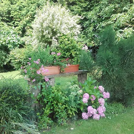 D'hotes Manoir Du Buquet Bed & Breakfast 3*